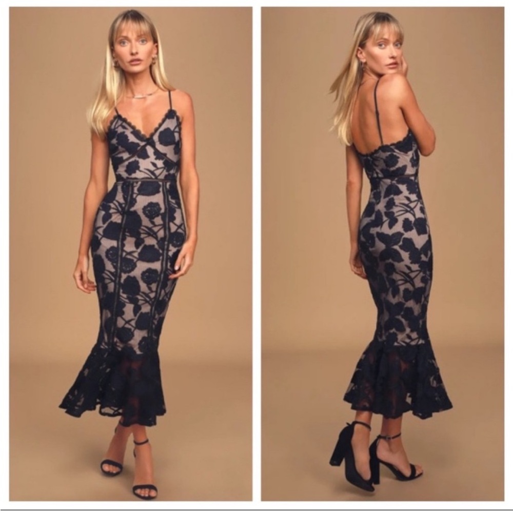 NWT Lulus Alluring‎ Dream Navy Blue Floral Mesh Lace Trumpet Midi Dress size S